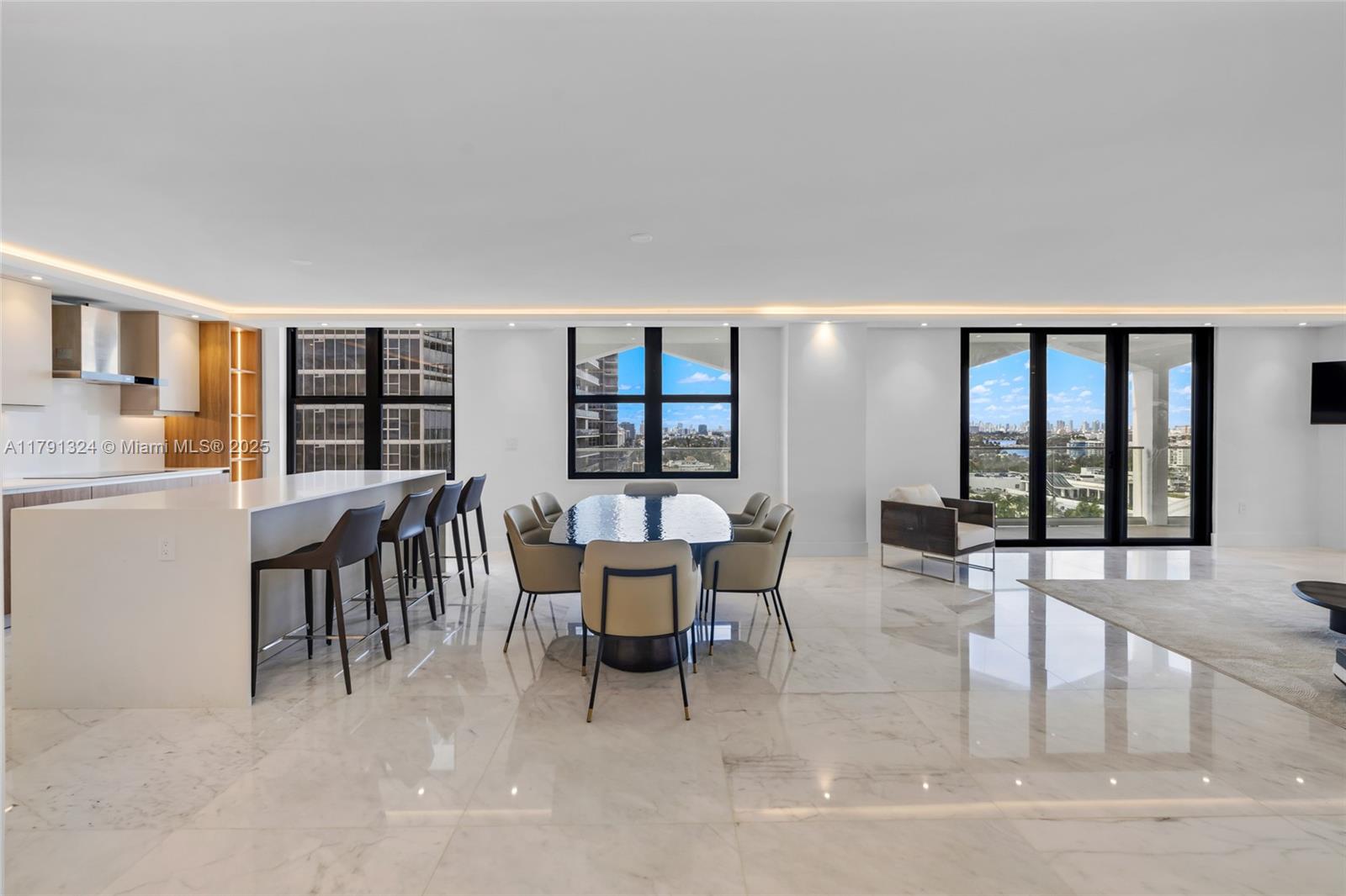 9801 Collins Ave #17R in Bal Harbour