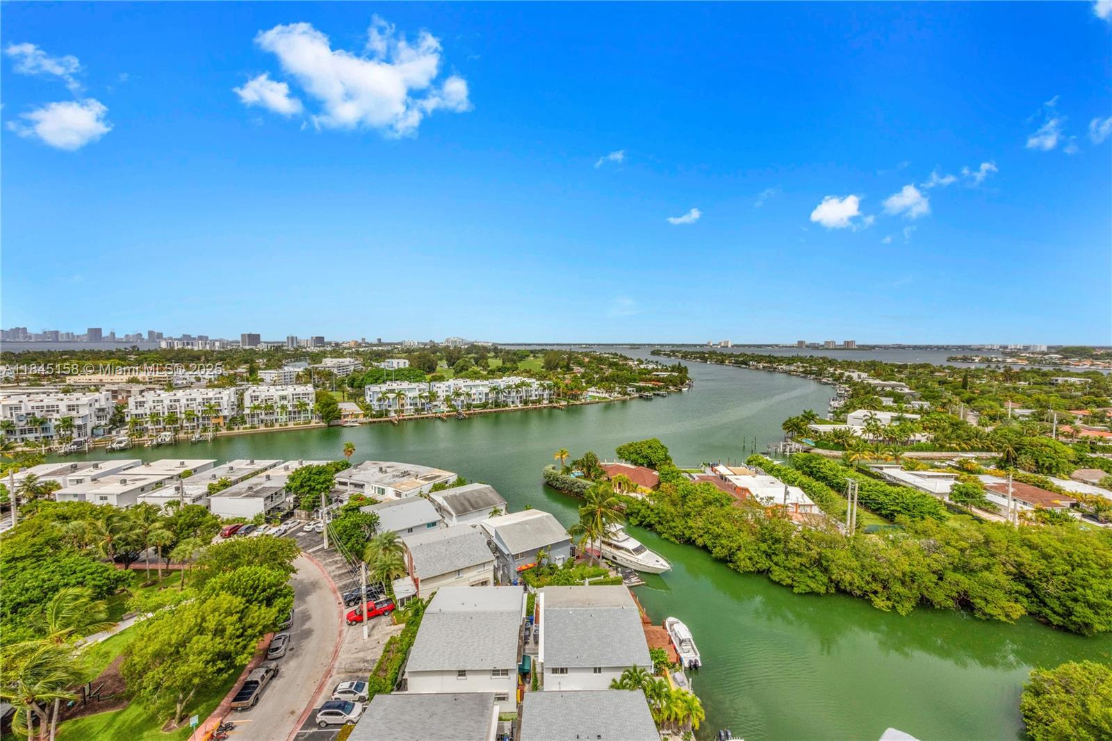 7441 Wayne Ave #15E in Miami Beach