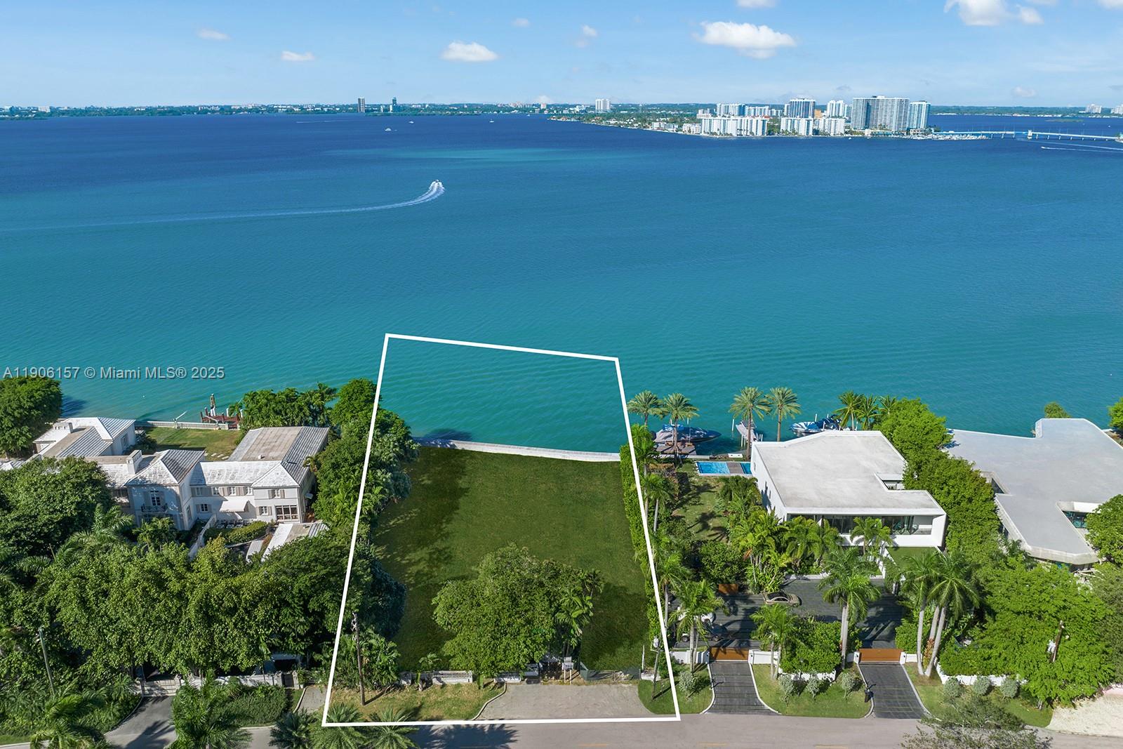 5840 Bay Rd in Miami Beach