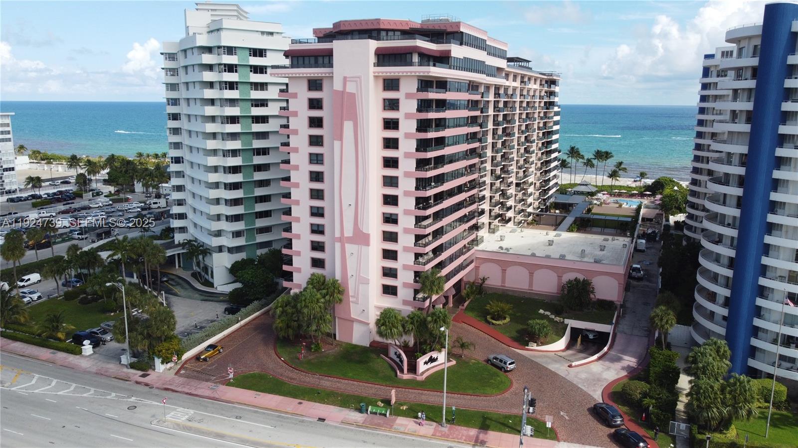 5225 Collins Ave #1204 in Miami Beach
