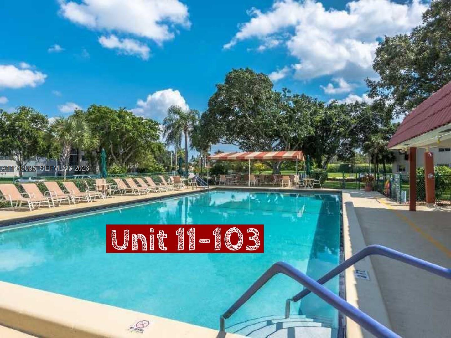 9410 Hollybrook Lake Dr #103 in Pembroke Pines