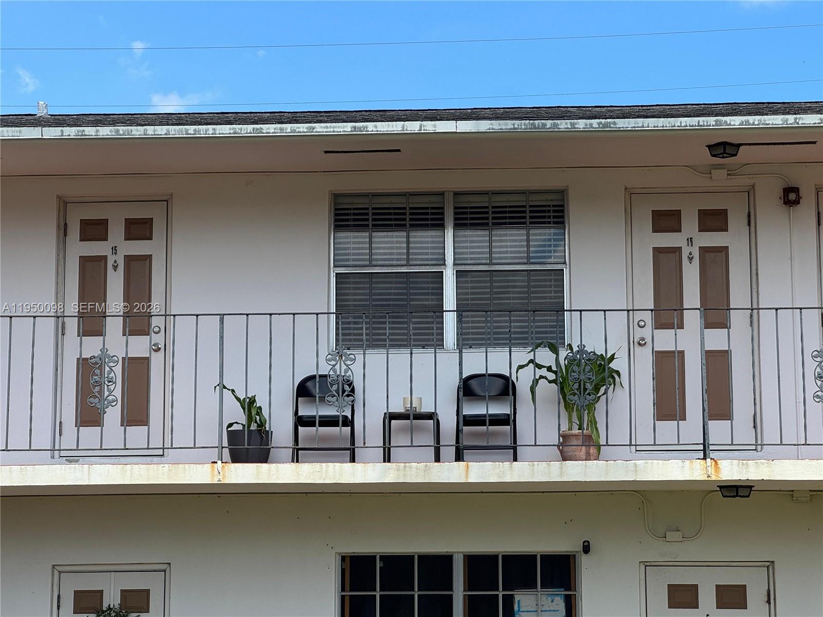 1825 Cleveland St #15 in Hollywood