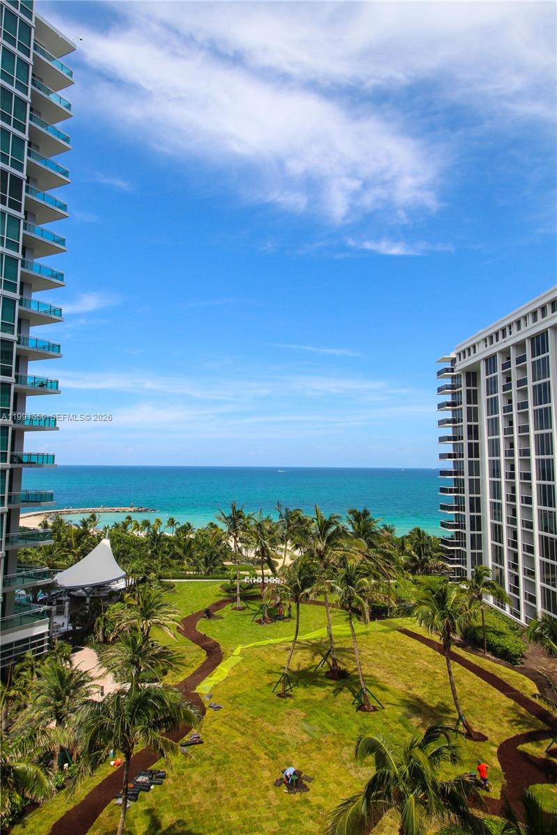 10275 Collins Ave #833 in Bal Harbour