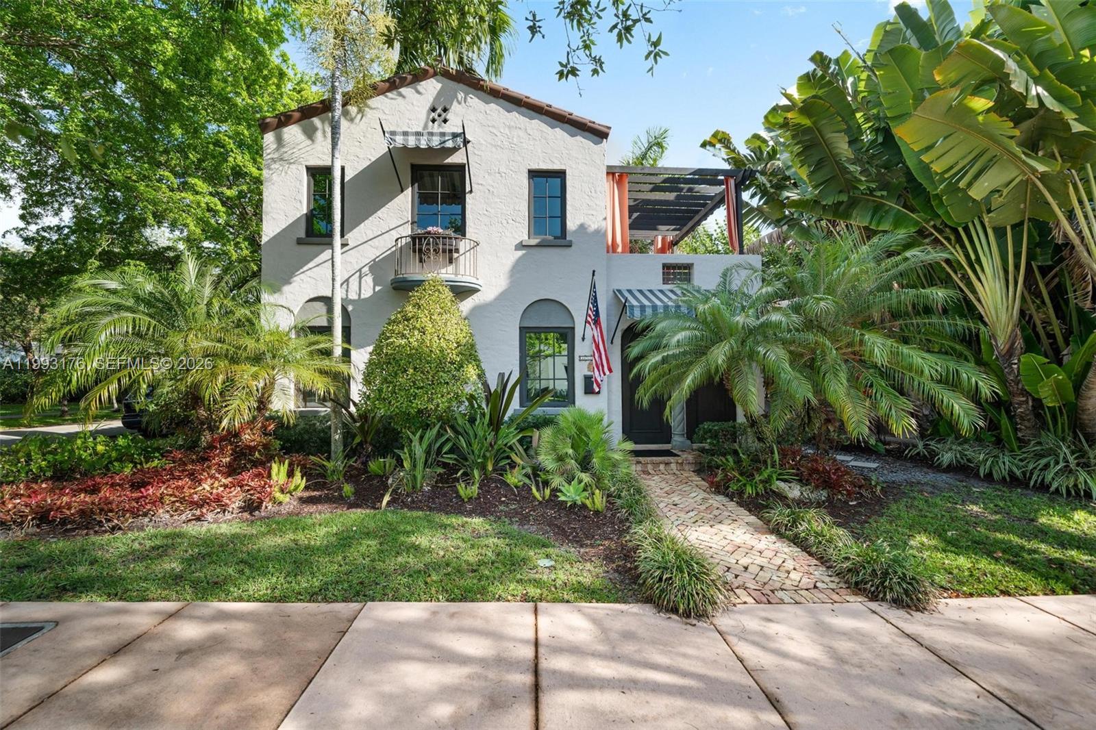 447 Giralda Ave in Coral Gables
