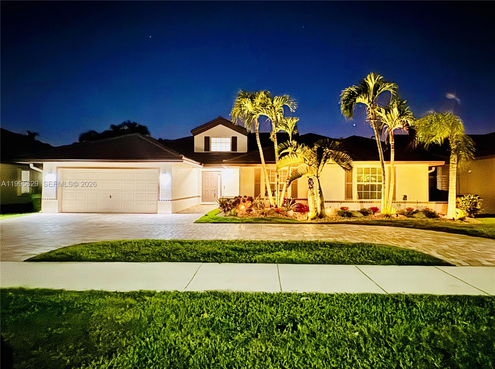 2723 Abiaca Cir in Davie